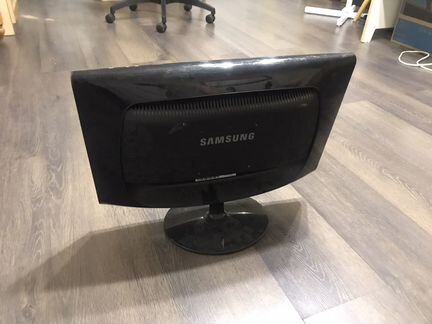 Монитор Samsung