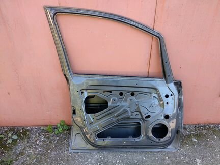 Дверь Opel Zafira B левая передняя 13203013