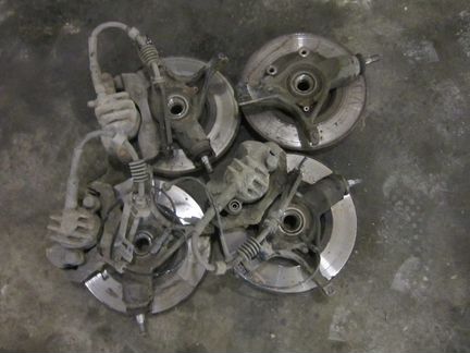 Peugeot 408 308 3008 поворотный кулак ступица