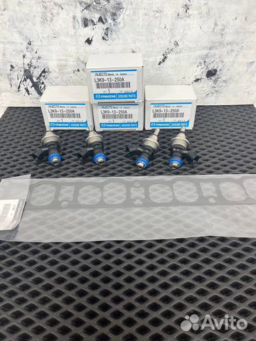 Форсунки Мазда 2.3 турбо с прокладкой