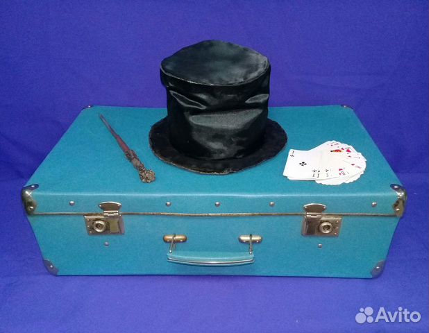 Чемодан антикварный фокусника и мага :)