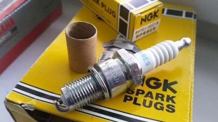 Японская оригинальная свеча br8es bpr8es Yamaha GP