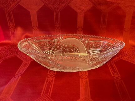 Ваза ладья хрустальная