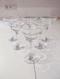 Набор бокалов для коктейля