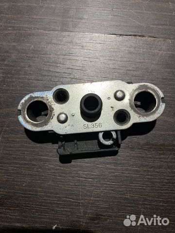 Замок сиденья для Suzuki GSR 750