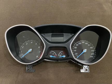 Приборная панель Ford Focus 3