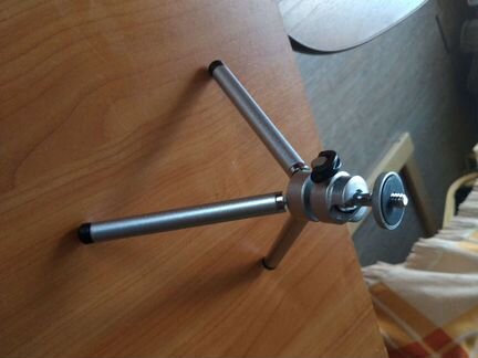 Штатив для фотоаппарата