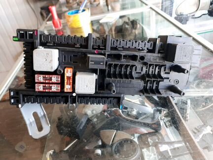 Блок предохронителей SAM задний на мерседес W212 2