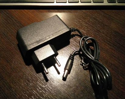 Адаптер 12В, 1А