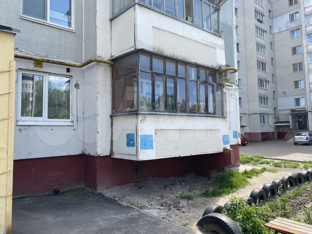 4-к. квартира, 86 м², 1/10 эт.