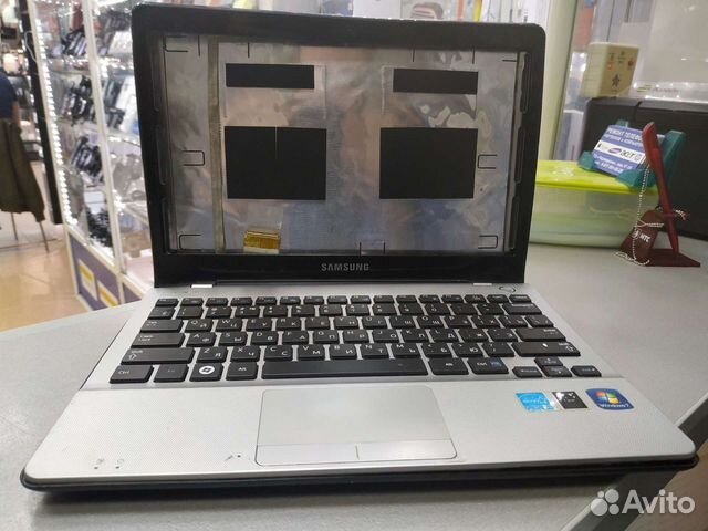 Samsung NP305U1A