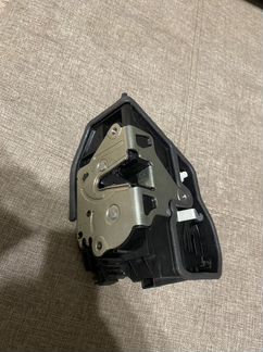 Замок двери передний левый BMW E 60