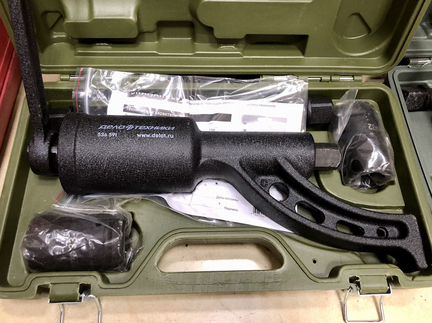 Гайковерт ручной (механический)