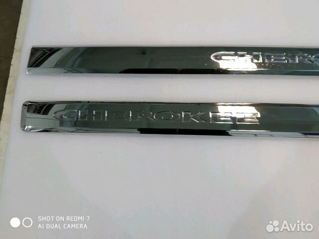 Молдинг хром двери Jeep Cherokee 2008г