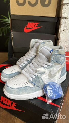 Оригинальные Air Jordan 1 High «Hyper Royal»