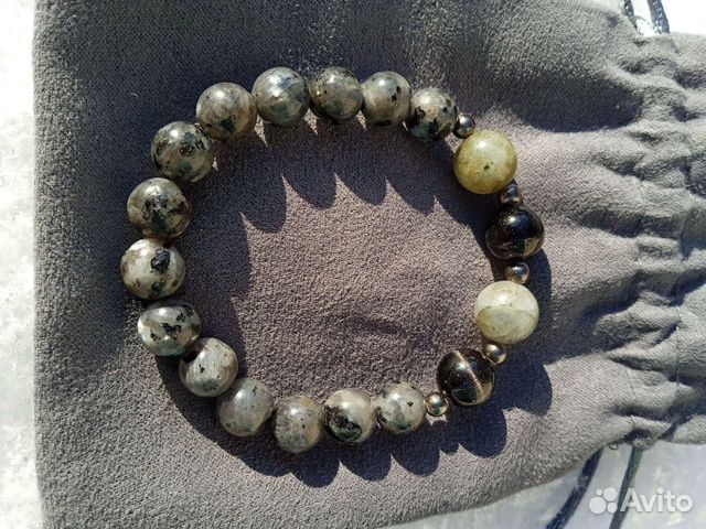 Браслет из лабрадора