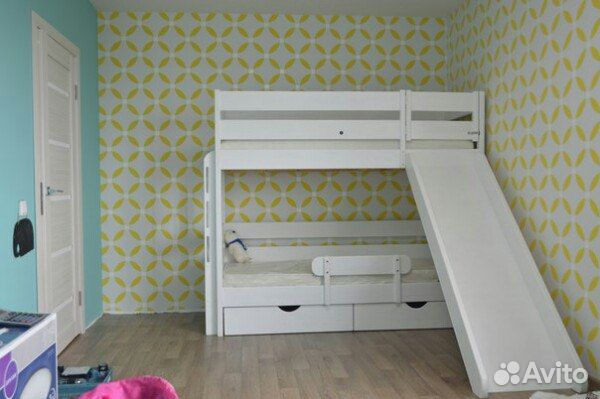 Детская двухъярусная кровать с горкой