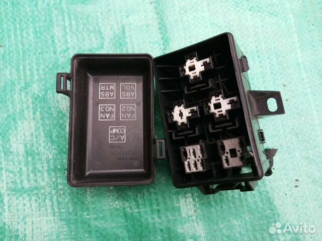 Блок предохранителей Toyota Celica ST202