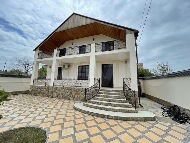 Дача 200 м² на участке 6 сот.