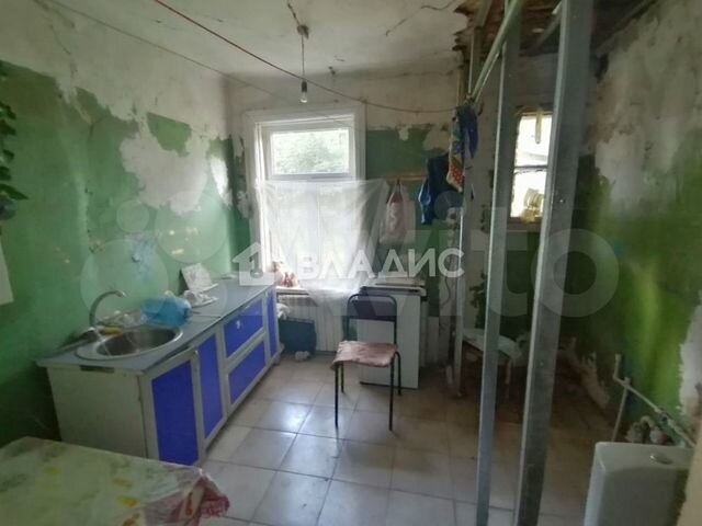 Комната 20 м² в 1-к., 1/2 эт.