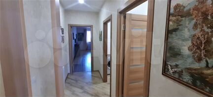 2-к. квартира, 90 м², 8/10 эт.