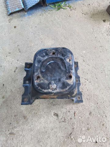 Кронштейн запаски pajero 3