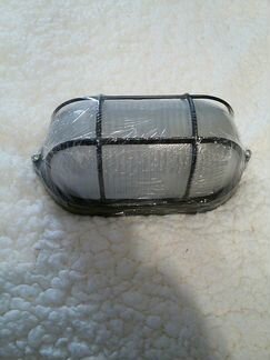 Светильник настенный,выключатели