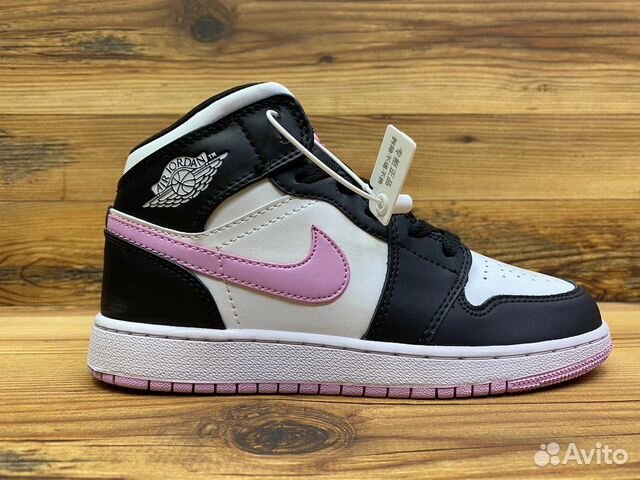 Кроссовки Nike Air Jordan 1 Mid “Arctic Pink”