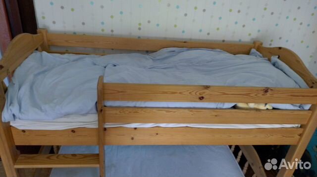 Детская двухярусная кровать с матрасами