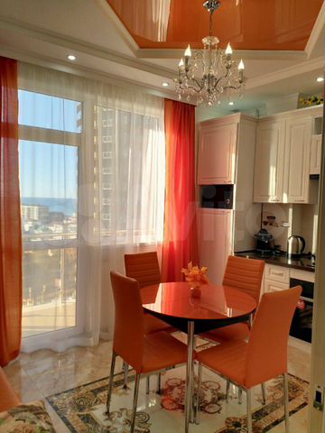 2-к. квартира, 52 м², 2/3 эт.