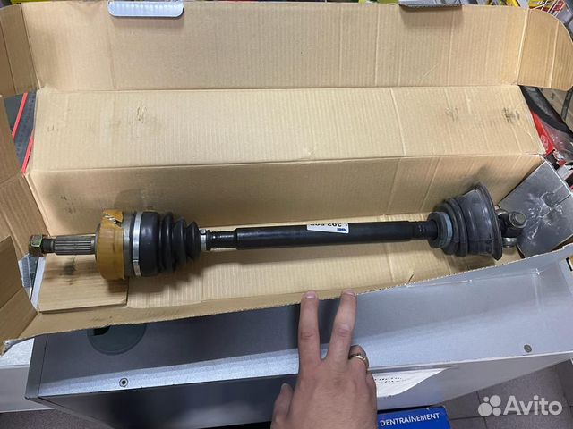 Вал приводной, передний левый Renault 302908