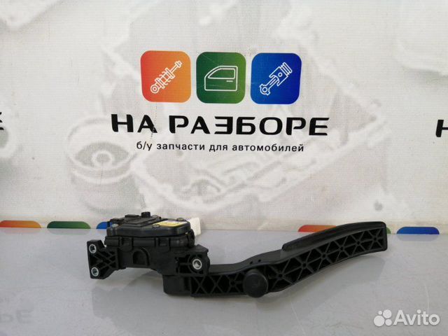 Педаль газа Volkswagen Touareg 7P5 cmta 2012