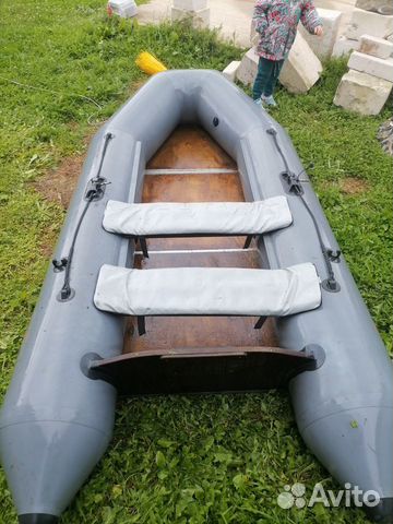 Лодка надувная с мотором
