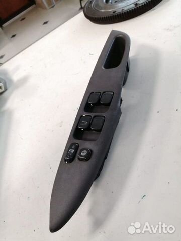 Блок управления стеклоподъемниками Toyota Prius