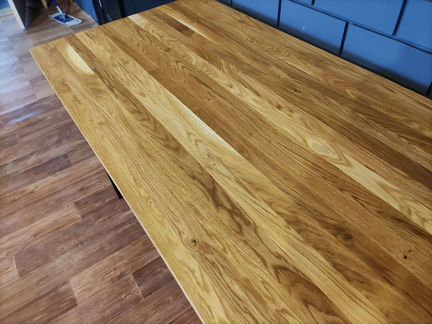 Компьютерный стол из дуба