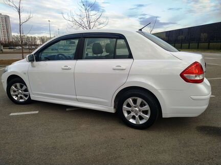 Nissan Tiida 1.6 AT, 2011, 98 000 км