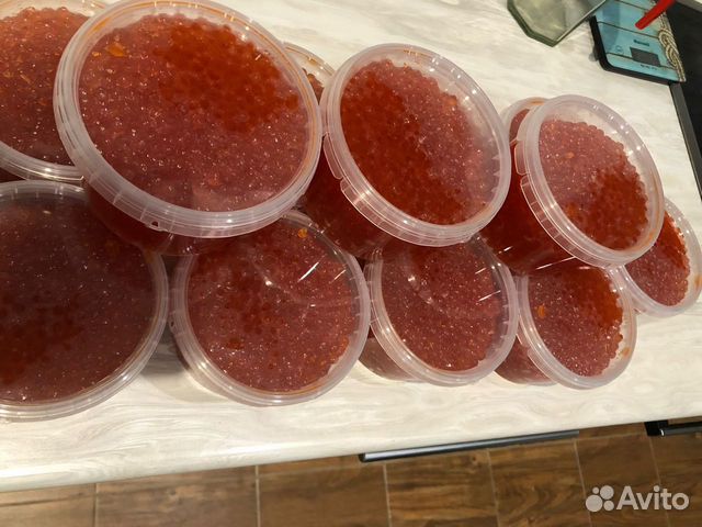 Красная икра горбуши и кеты