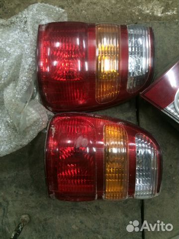 Фонарь Toyota Land Cruiser 100