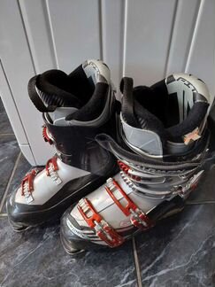 Горнолыжные ботинки