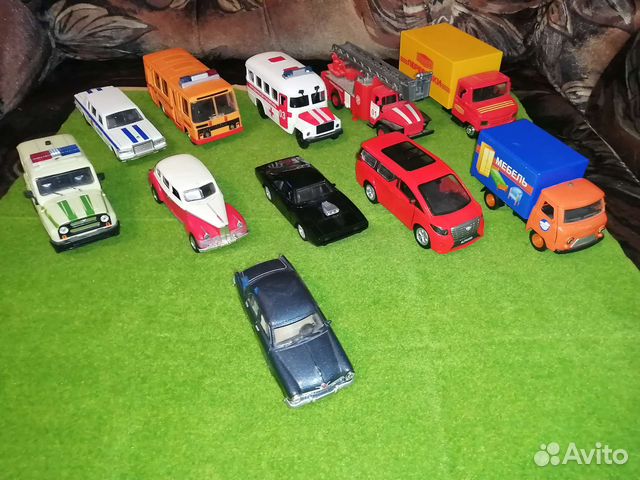 Машинки металлические в ассортименте
