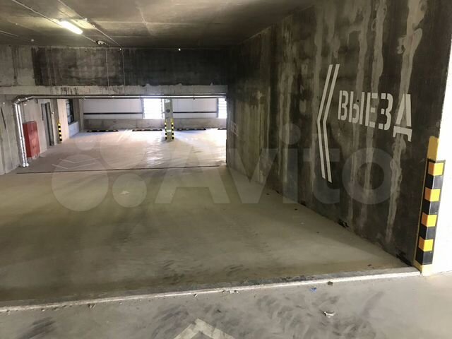 Машиноместо, 13 м²