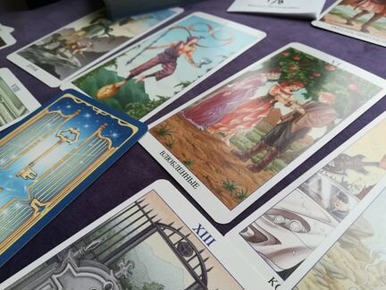 Таро 78 Дверей (карты 2вида, книга и мешочек)