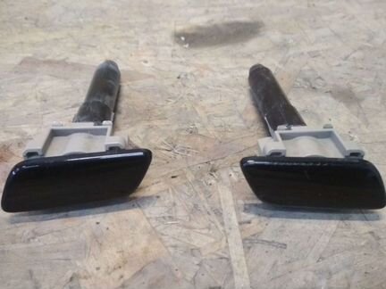 Омыватель фары правый Тойота Ленд Крузер Прадо 150