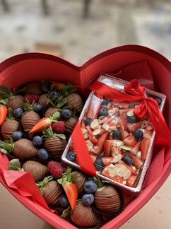 Клубника в бельгийском шоколаде