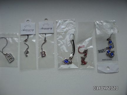 Брелоки для смартфона/телефона