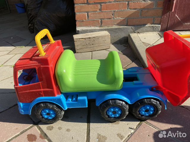 Машинка-каталка