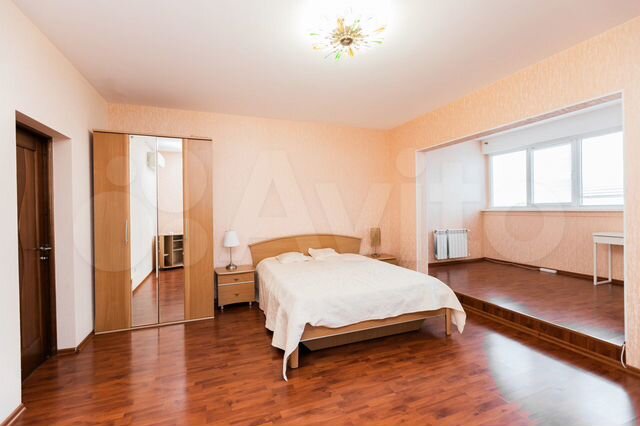 4-к. квартира, 180 м², 12/20 эт.