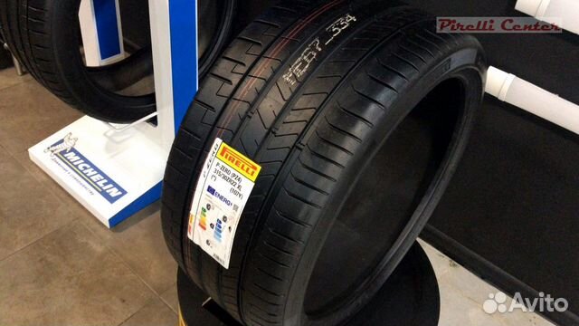 Pirelli P Zero Luxury Saloon 315/30 R22 107Y
