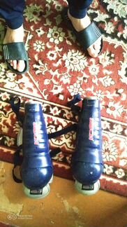 Щетки хоккейные