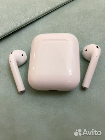 Беспроводные наушники apple airpods